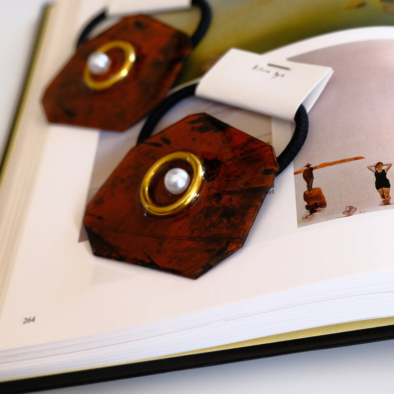 11_MONTHLY SALE　Tortoiseshell 　hair tie