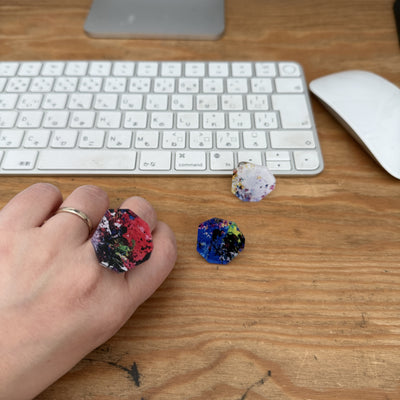 fragment_ square_ring_white